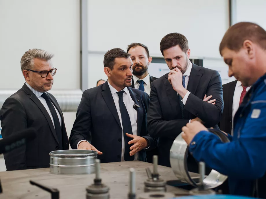 Új gyártóegységgel erősít a KÉSZ Csoport Romániában