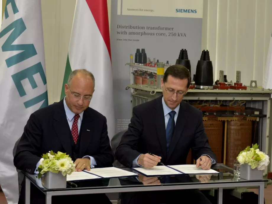 A Siemens is  stratégiai partner lett