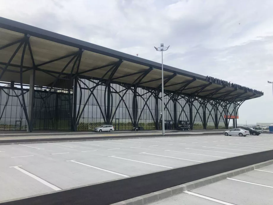 Nyit a brassói nemzetközi reptér