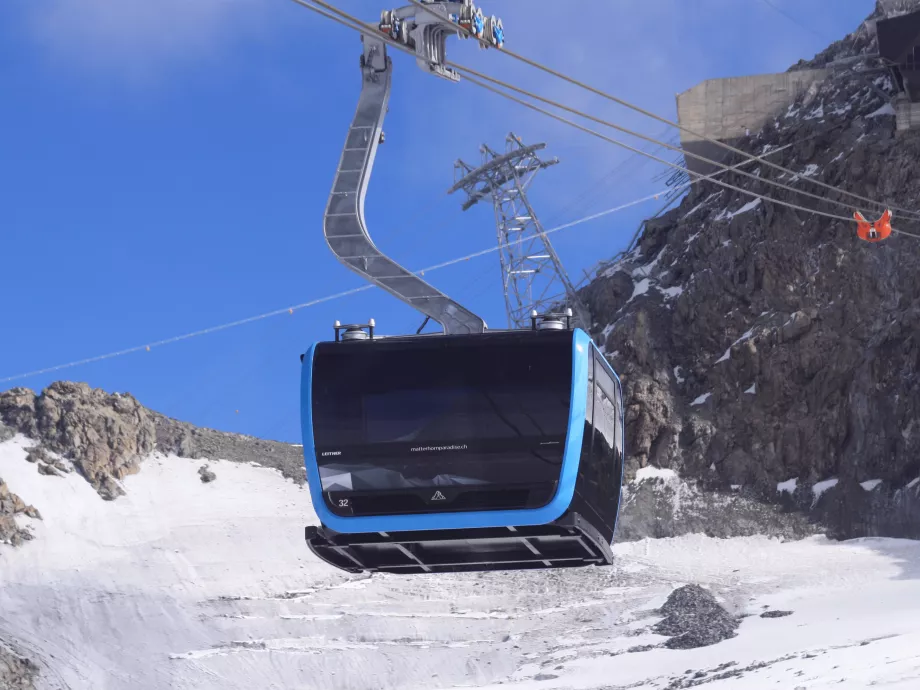 Ikonikus alpesi hütte és drótkötélpálya kapott Siemens-technológiát