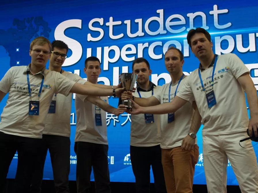 First Prize díj a miskolci informatikushallgatóknak