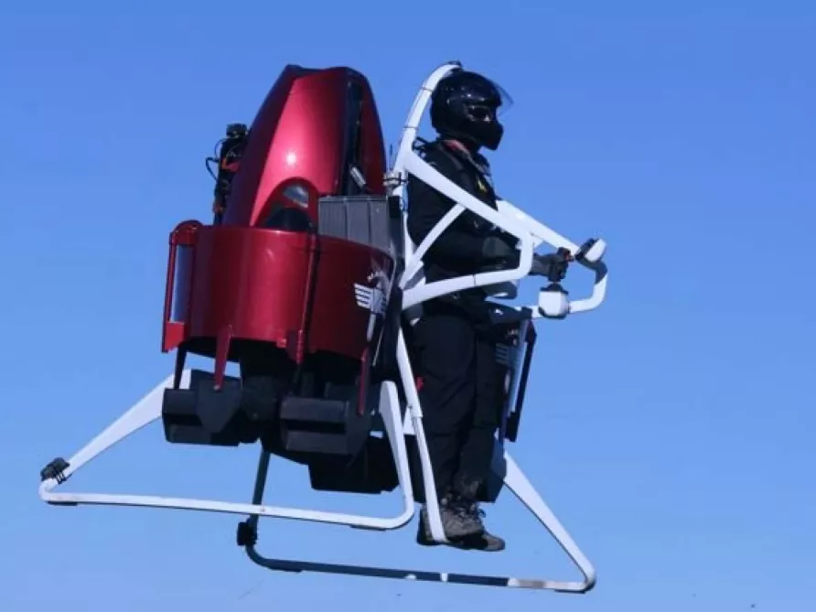 Jövőre kapható lesz a jetpackszerű jármű