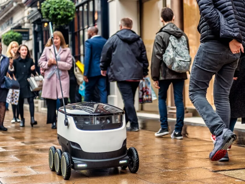 Az EU-ban az észtek használhatnak először robotfutárt