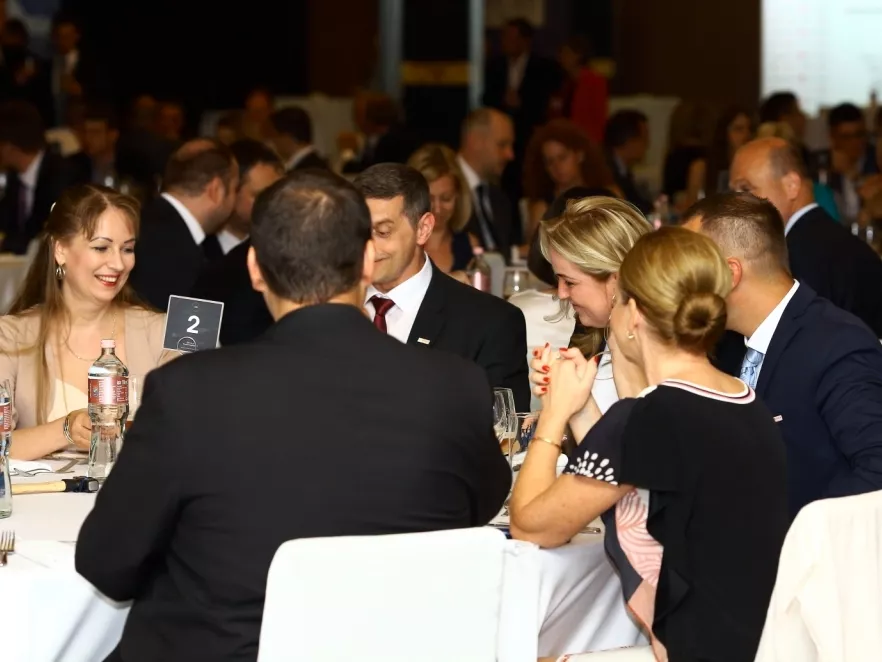 Megvan az ország legjobb 9 gyára!