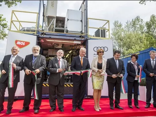Együttműködik az Audi, a Mol és az SZTE