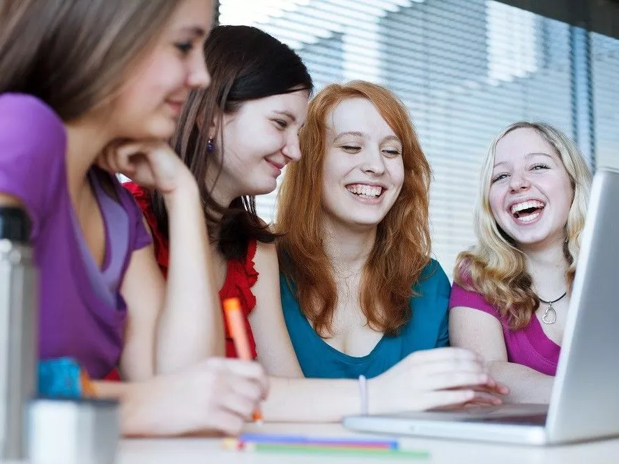 Kiválasztották a résztvevőket az ABB női mentorprogramjába