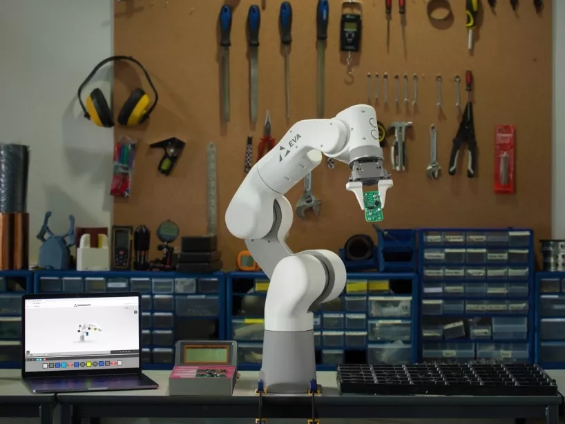 Olcsó, könnyen programozható robotkarok