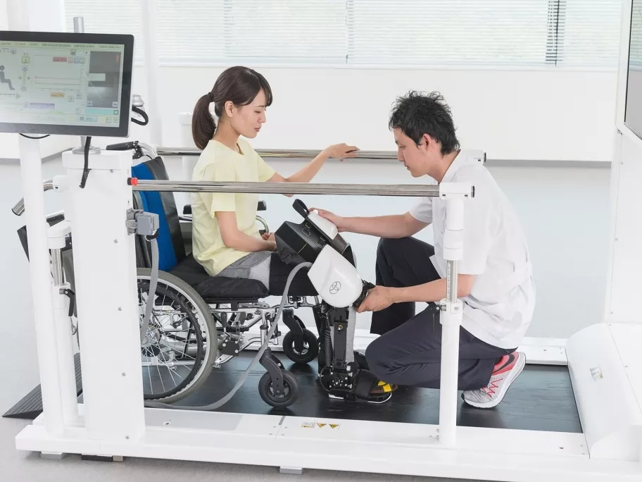 Továbbfejlesztett rehabilitációs robot