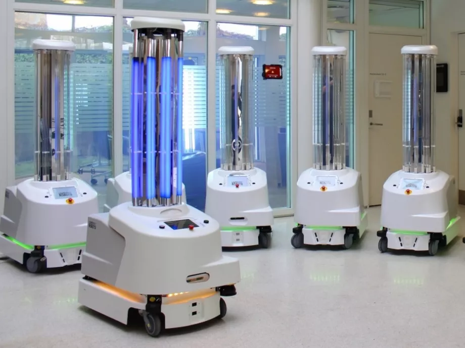 Egy dán robot UV-fénnyel fertőtleníti a kórtermeket