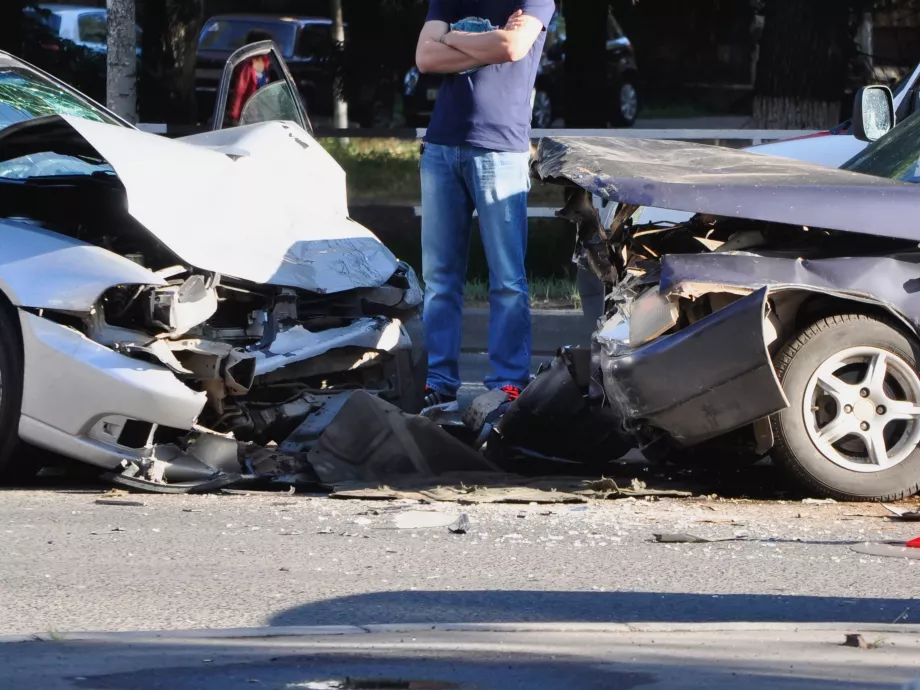 Egy magyar autó 150 ezer kilométerenként szenved balesetet