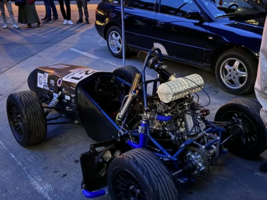 Bemutatta terveit az óbudai Formula Student csapat