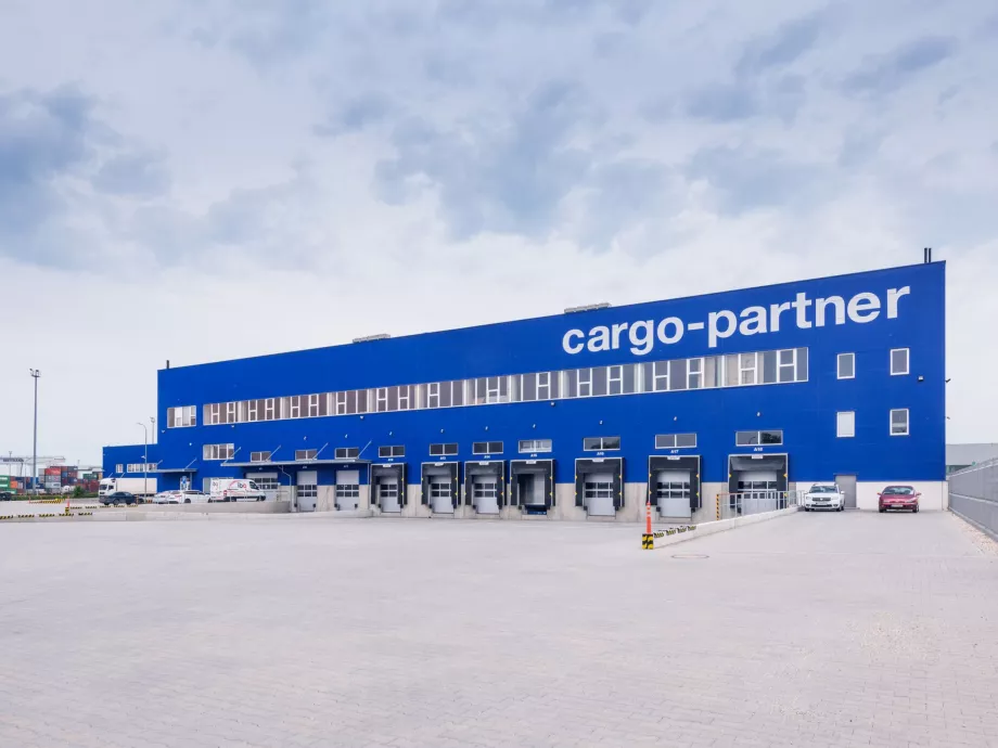 Tovább erősíti közép-európai jelenlétét a cargo-partner és a Nippon Express