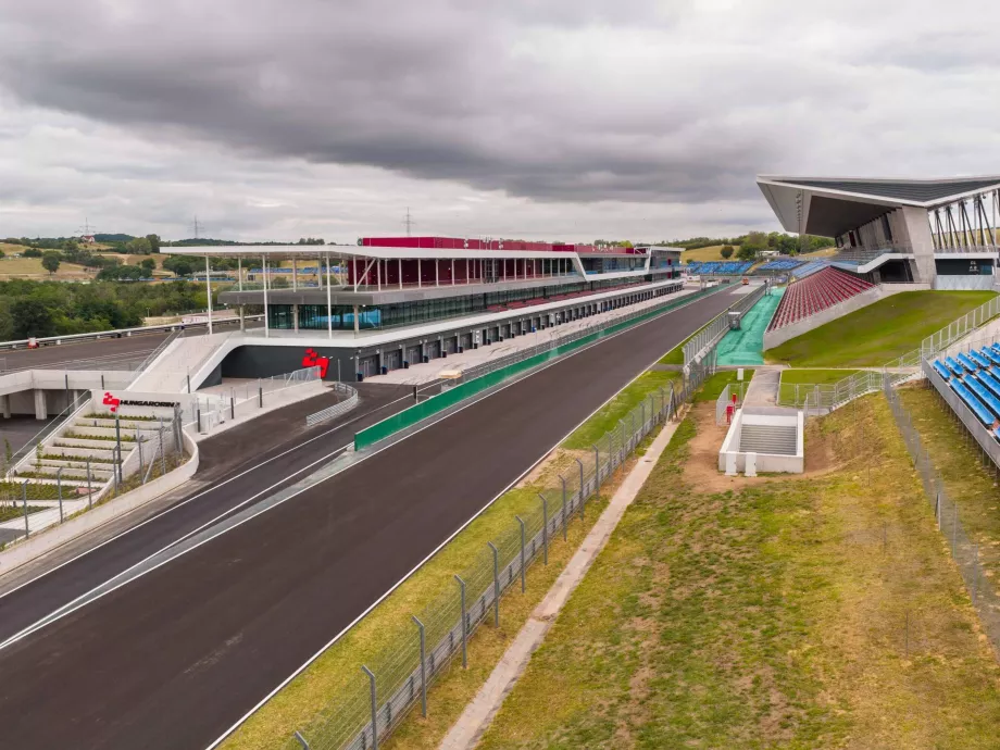 Sebességre hangolt új épületek a Hungaroringen
