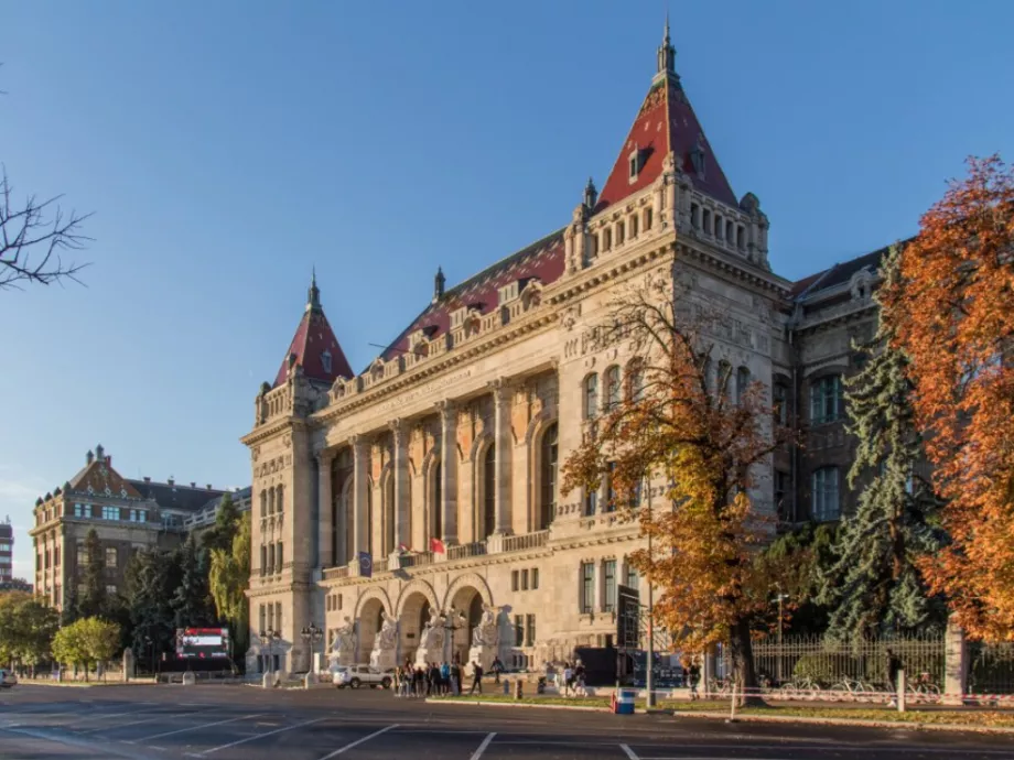 Idén is jelentősen előrelépett a BME a QS szakterületi rangsorában