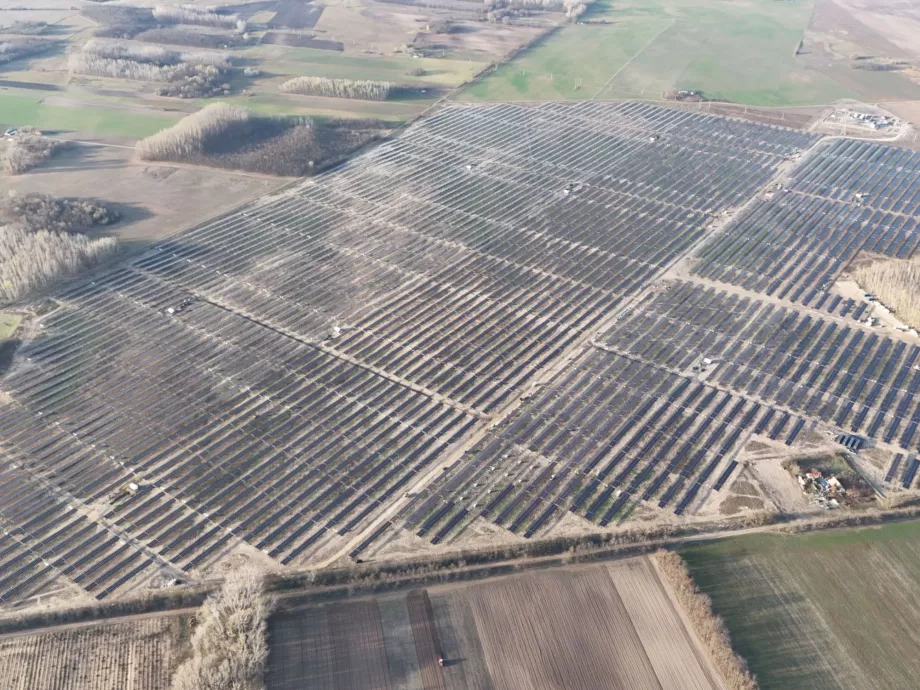 Több mint duplájára növeli napenergia termelését a MOL