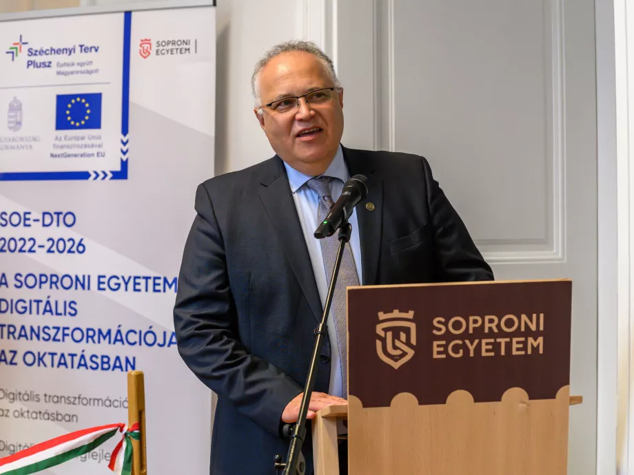700 millió forintos digitális fejlesztés a Soproni Egyetemen