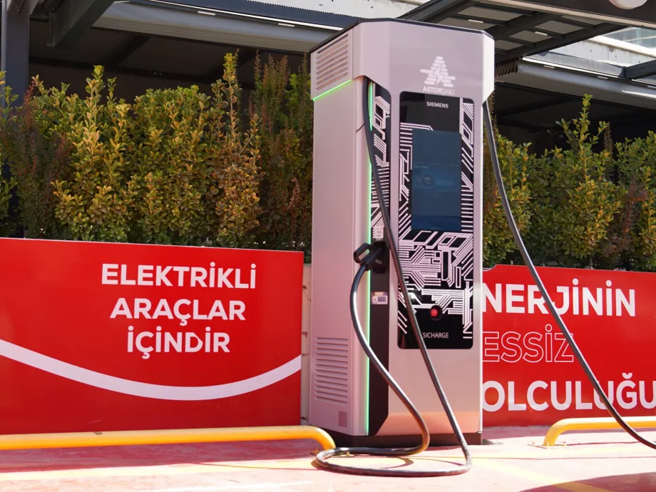 200 gyorstöltőt telepítenek Törökországban