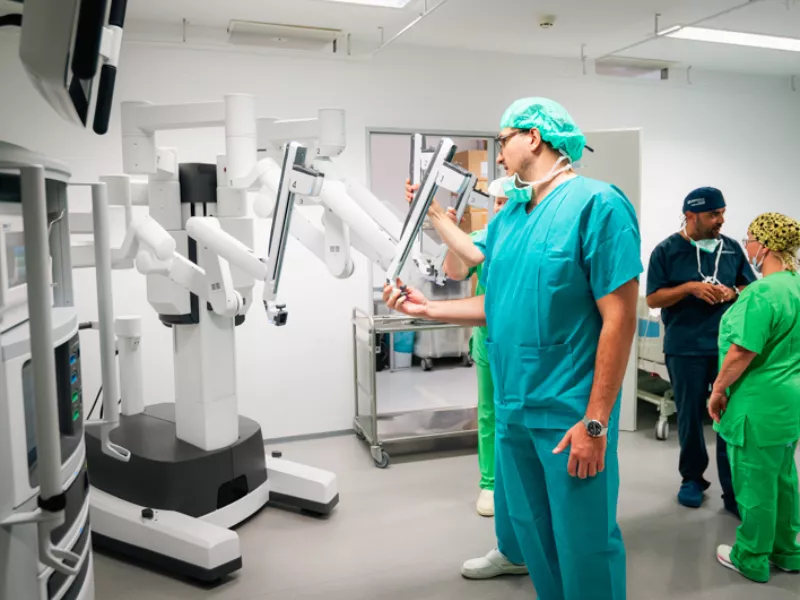 Megérkezett a robotsebészet a Szegedi Tudományegyetemre